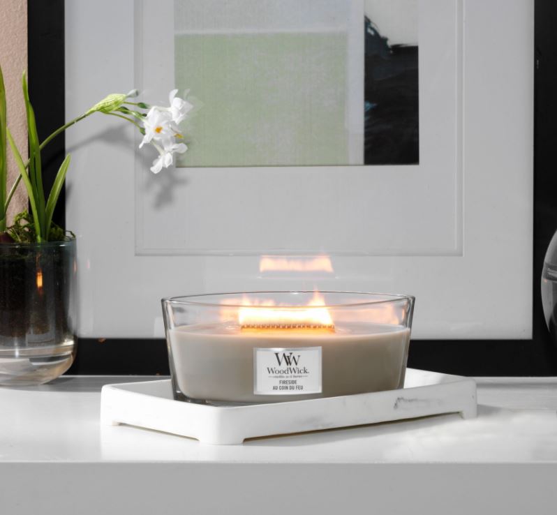 Woodwick fireside candle